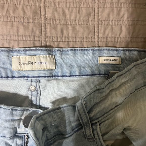 Calvin Klein Jeans - Picture 1 of 5